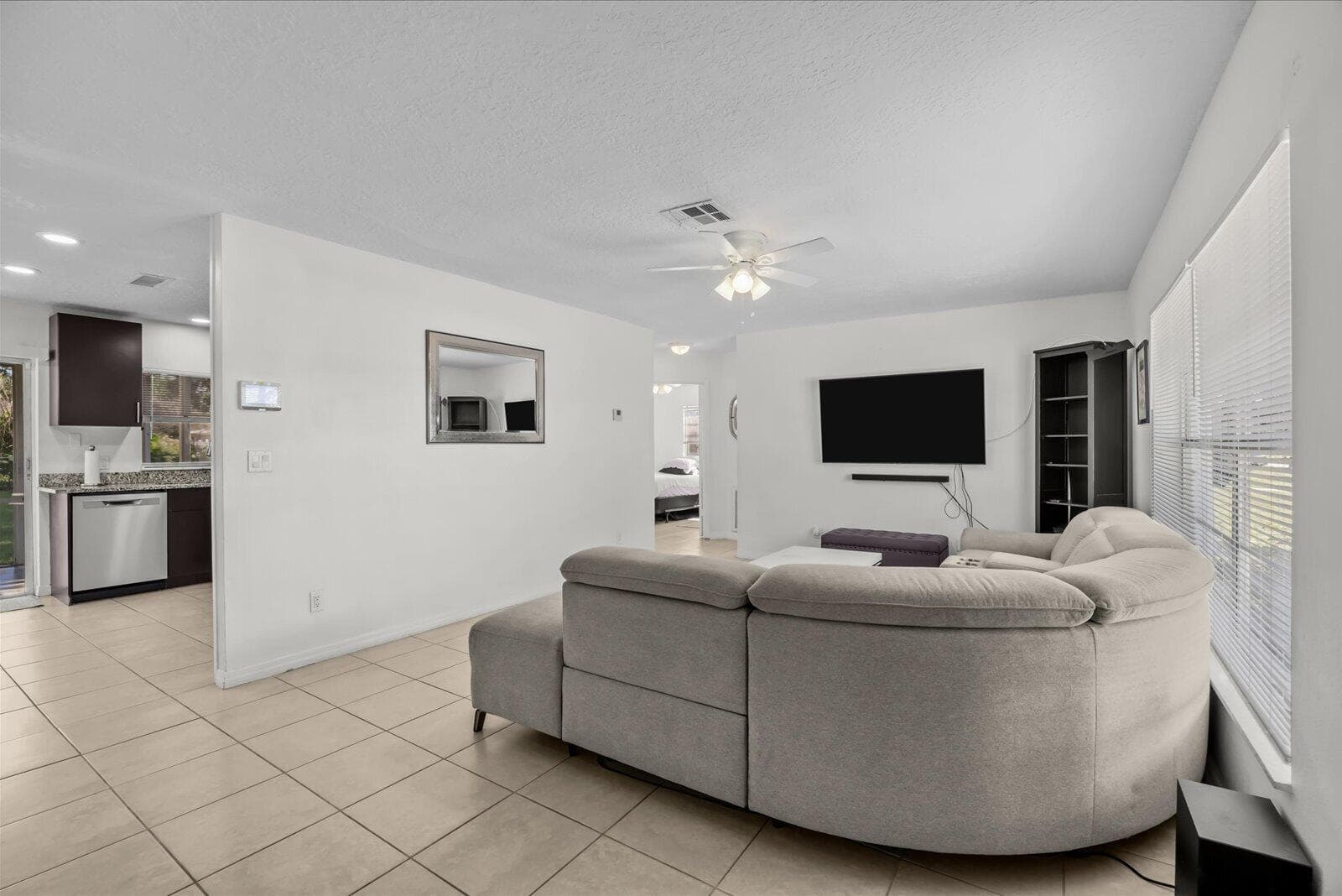 1549 SE Minorca Avenue, Port St. Lucie, FL 34952 photo 5