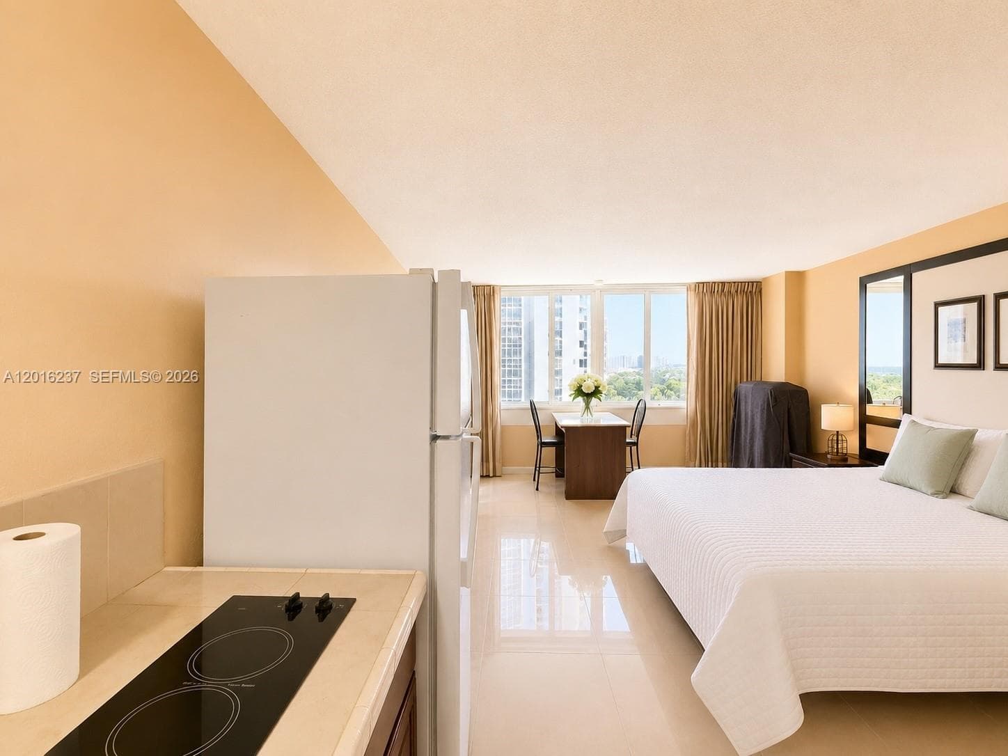19201 Collins Ave # 707, Sunny Isles Beach, FL 33160 photo 4