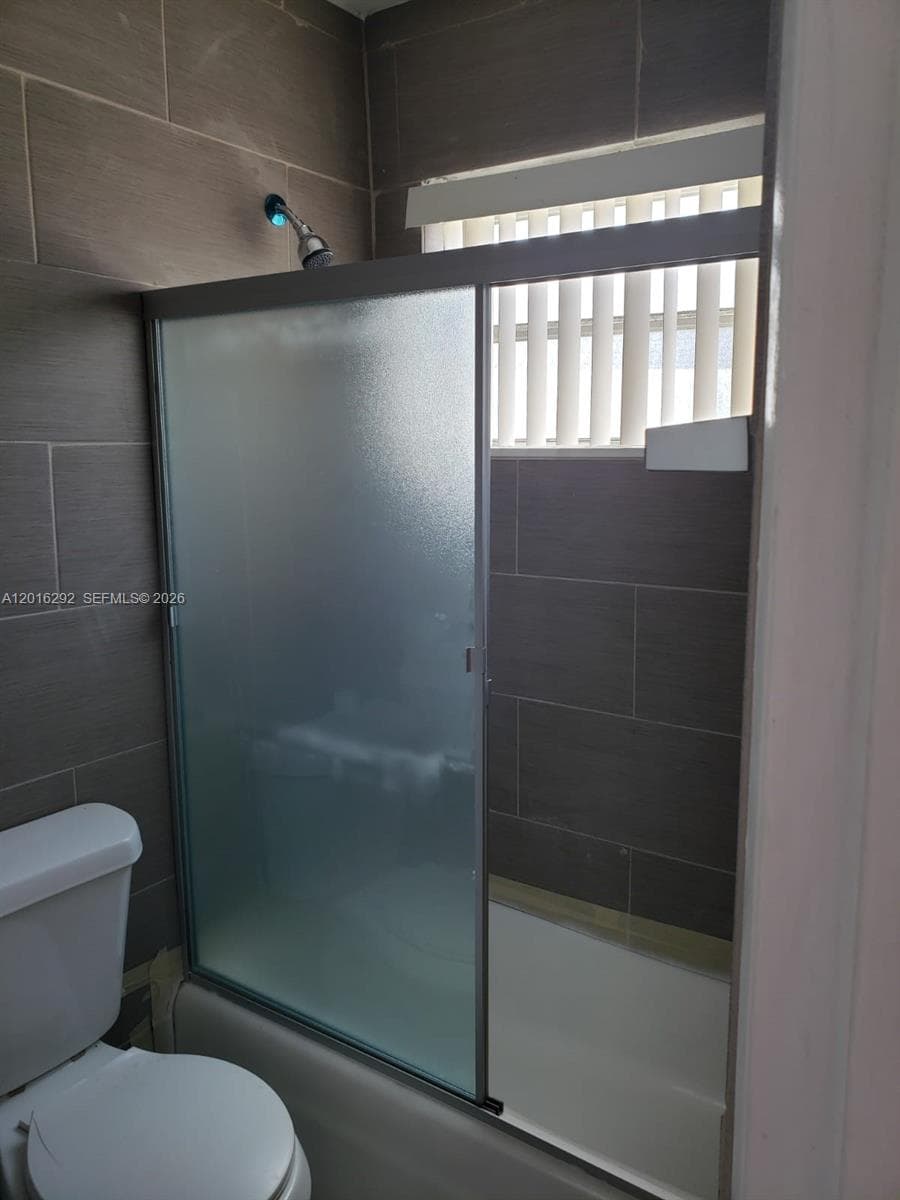 1800 NW 19th St # 9, Miami, FL 33125 photo 2