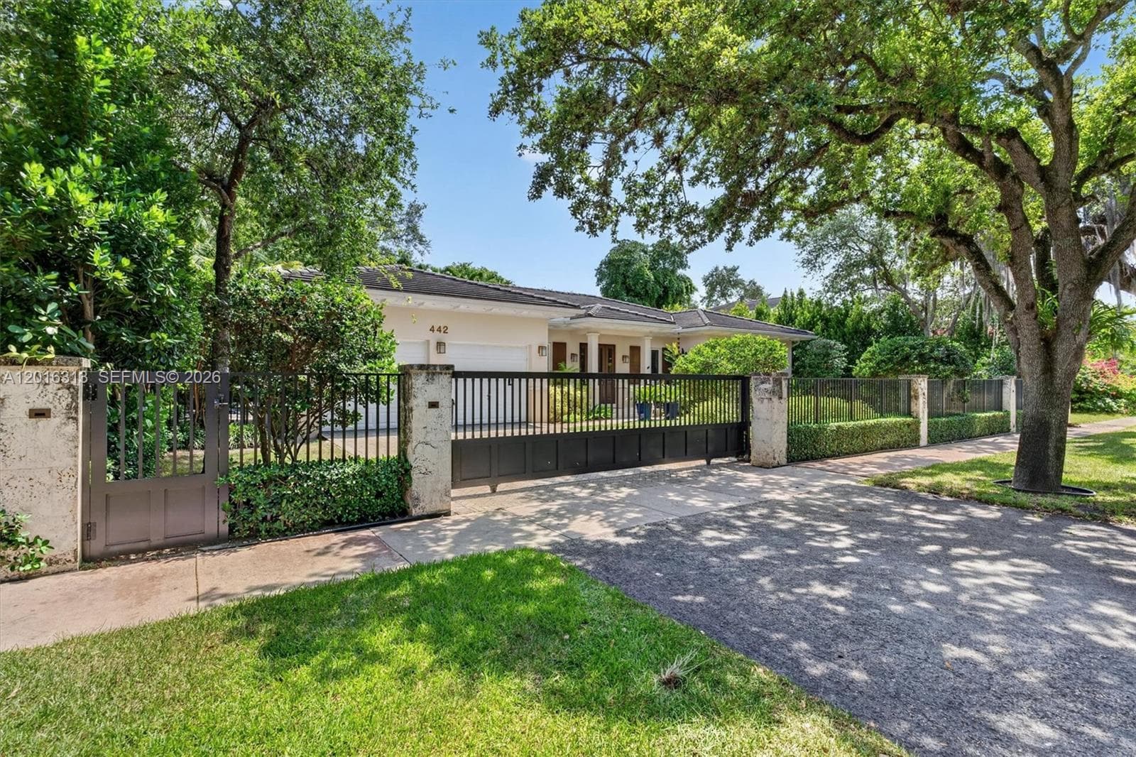 442 Amalfi Ave, Coral Gables, FL 33146 photo 4