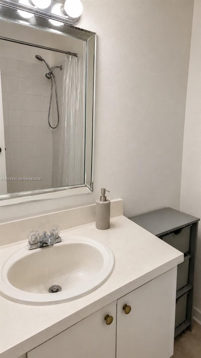 17911 NW 68th Ave # M201, Hialeah, FL 33015 photo 2