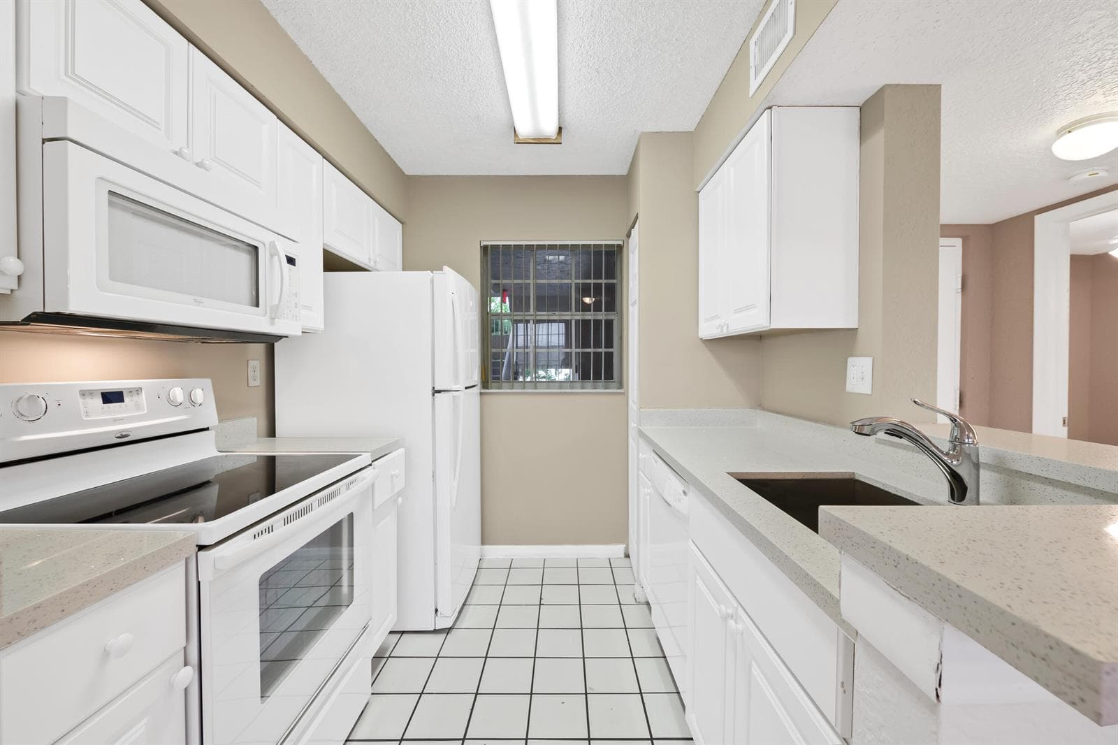 2861 N Oakland Forest Drive # 202, Oakland Park, FL 33309 photo 2