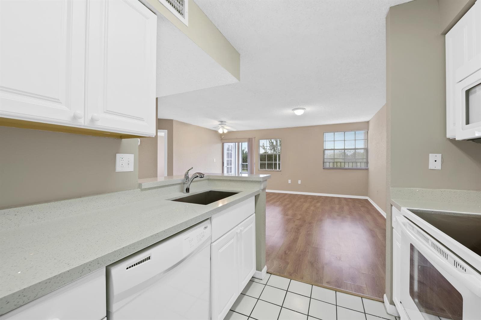 2861 N Oakland Forest Drive # 202, Oakland Park, FL 33309 photo 4