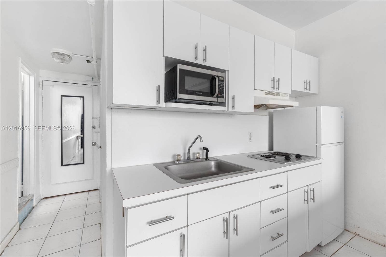 255 W 24th St # 432, Miami Beach, FL 33140 photo 4