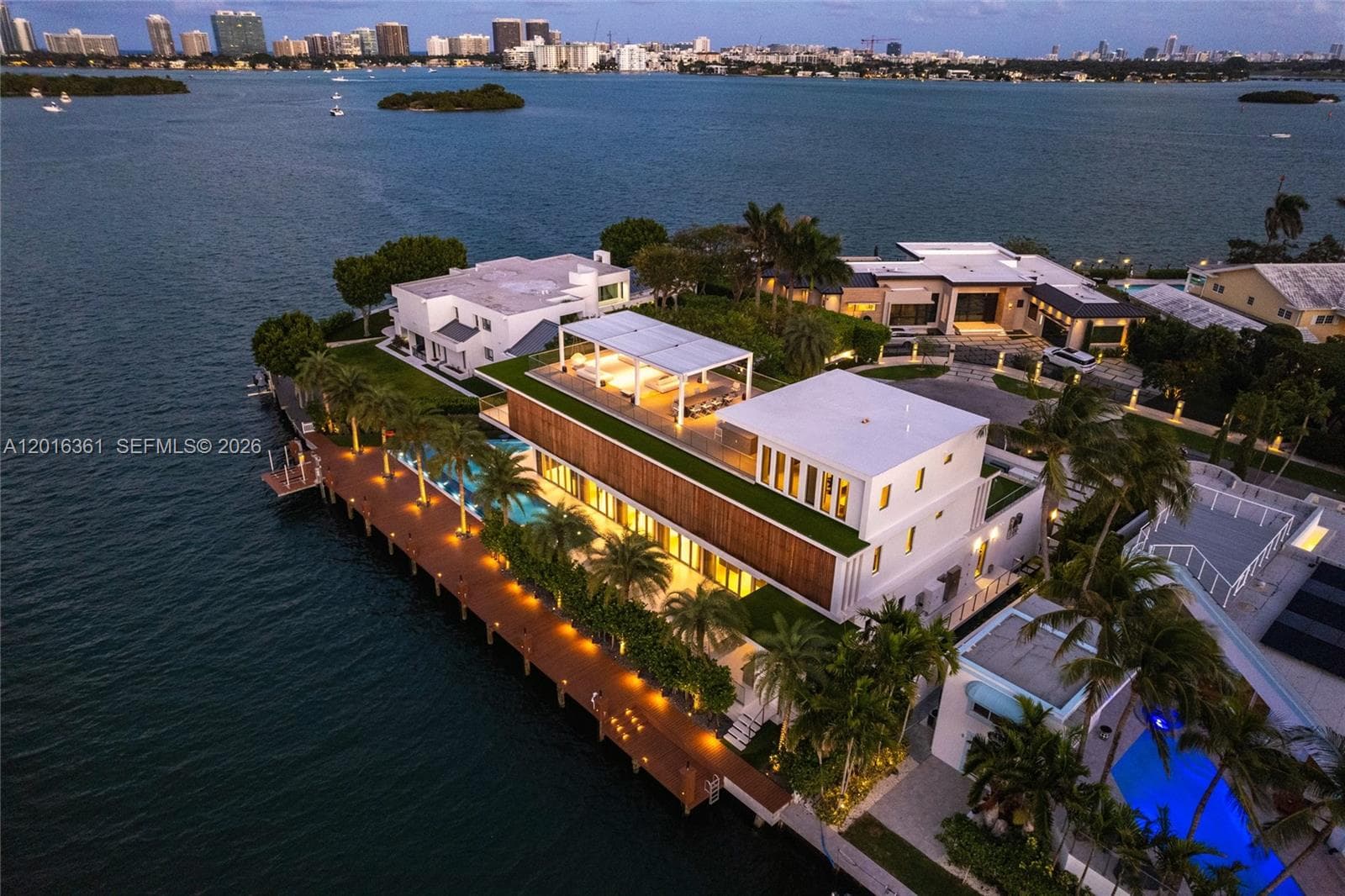 13390 Biscayne Bay Dr, North Miami, FL 33181 photo 2