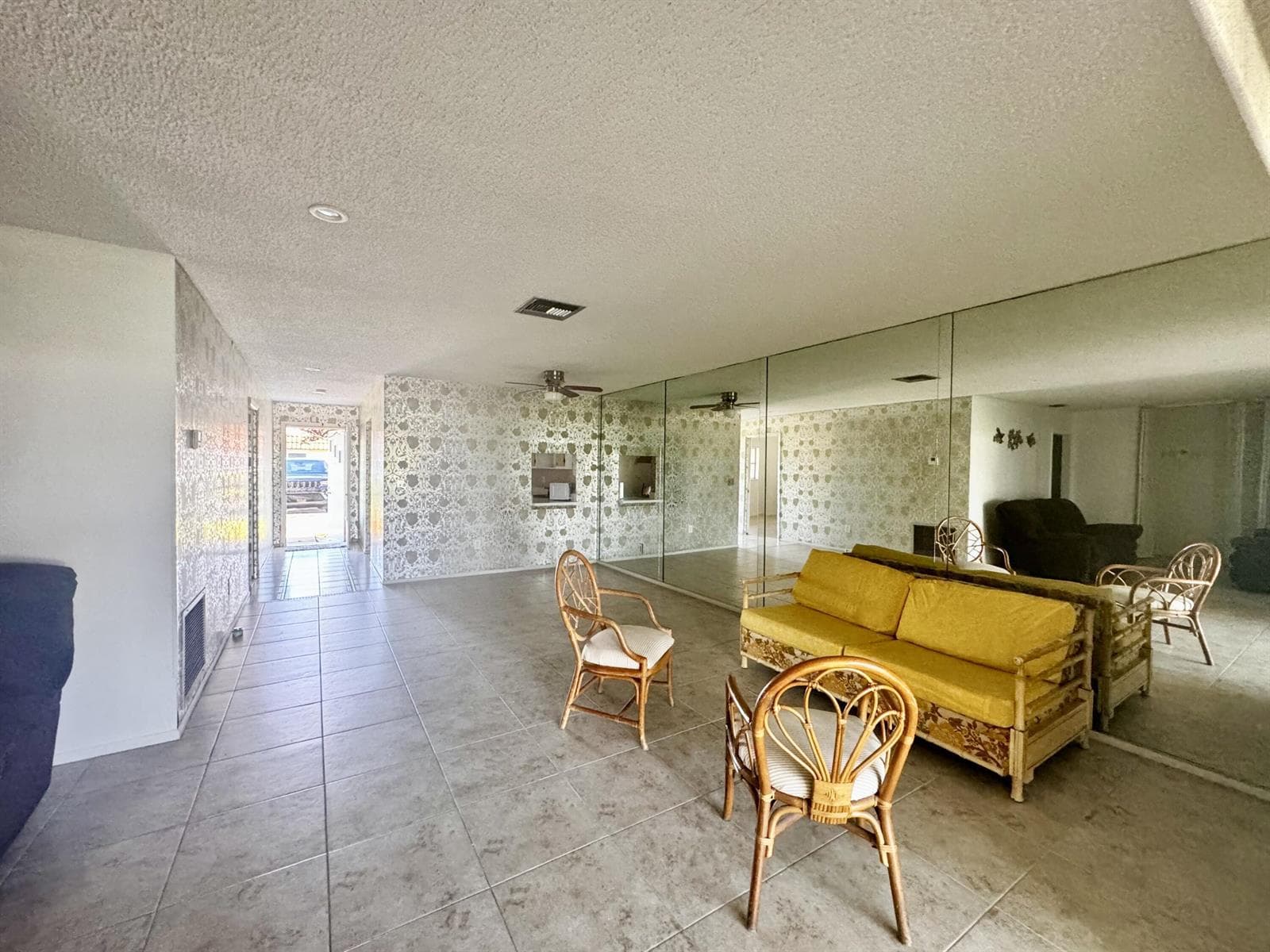 5725 E Fernley Dr Drive E # 65, West Palm Beach, FL 33415 photo 3