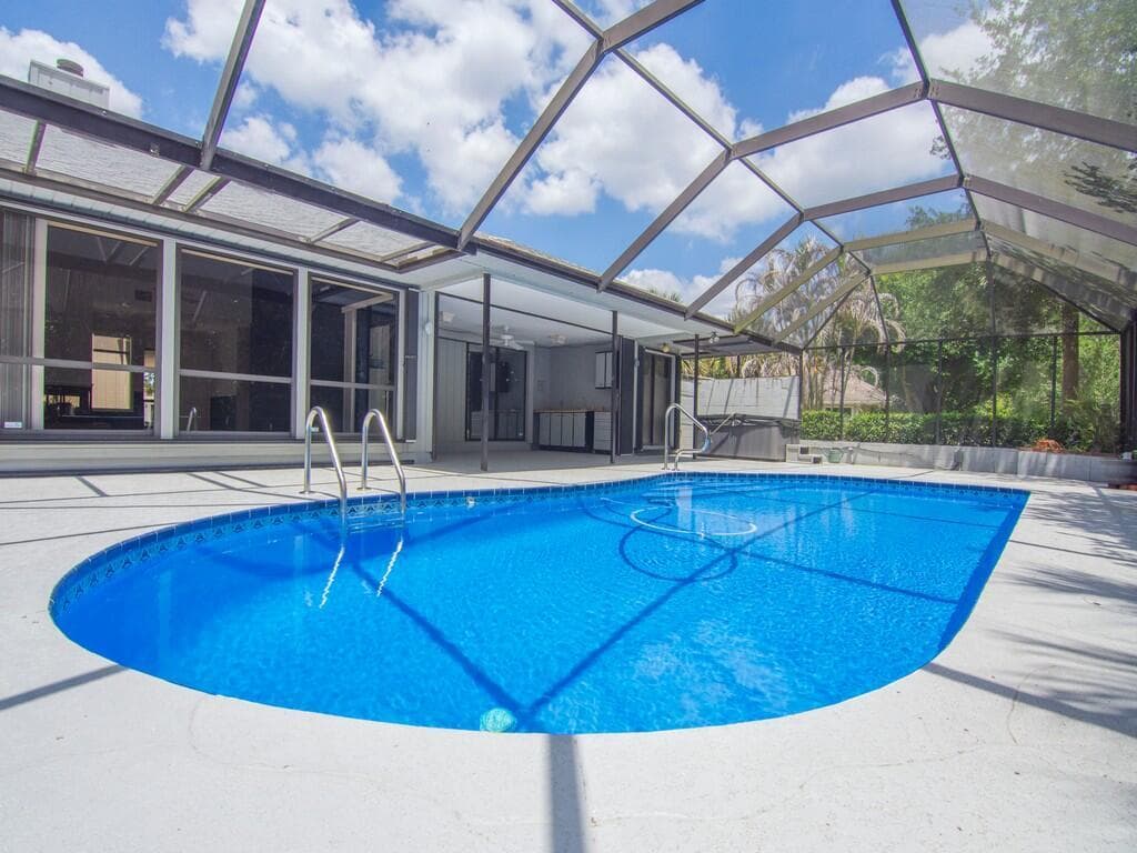 1070 47th Avenue SW, Vero Beach, FL 32968 photo 2