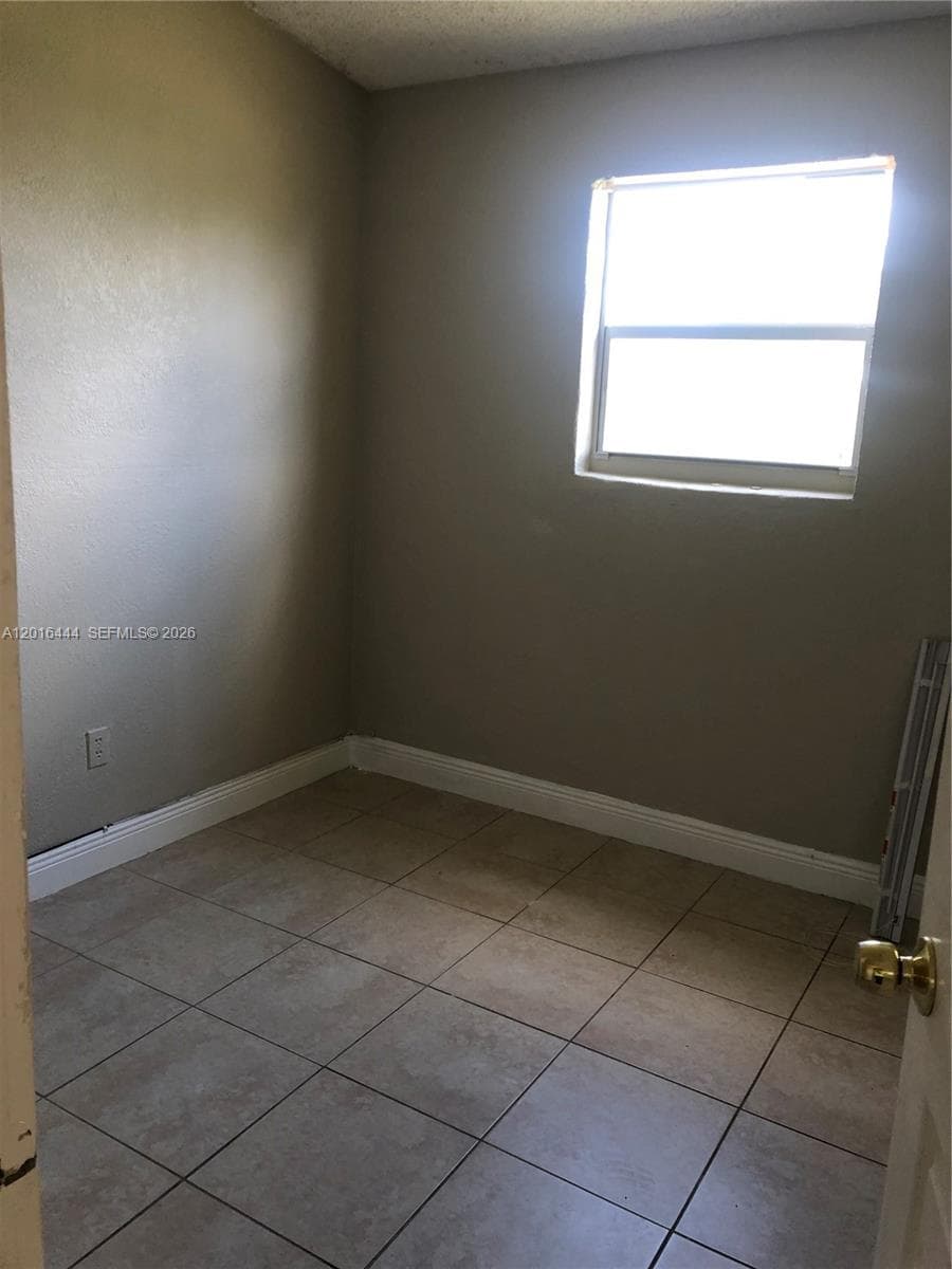 640 SW 7th St, Homestead, FL 33030 photo 5