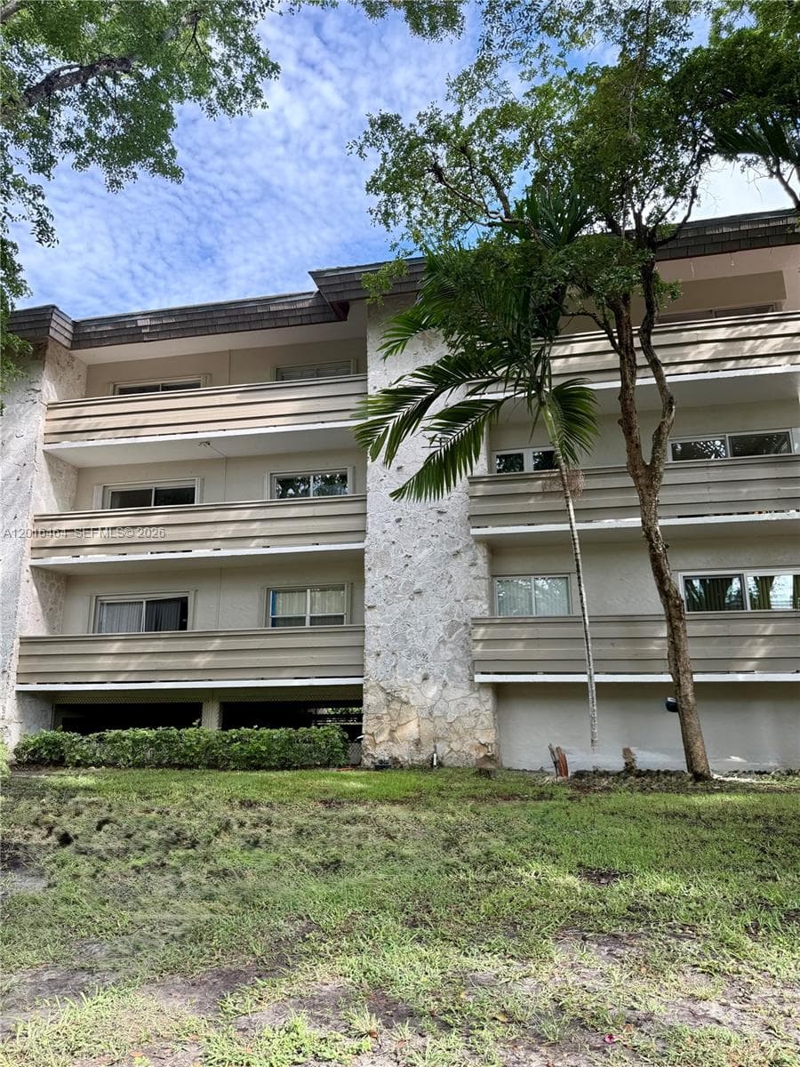 1205 Mariposa Ave # 301, Coral Gables, FL 33146 photo 2