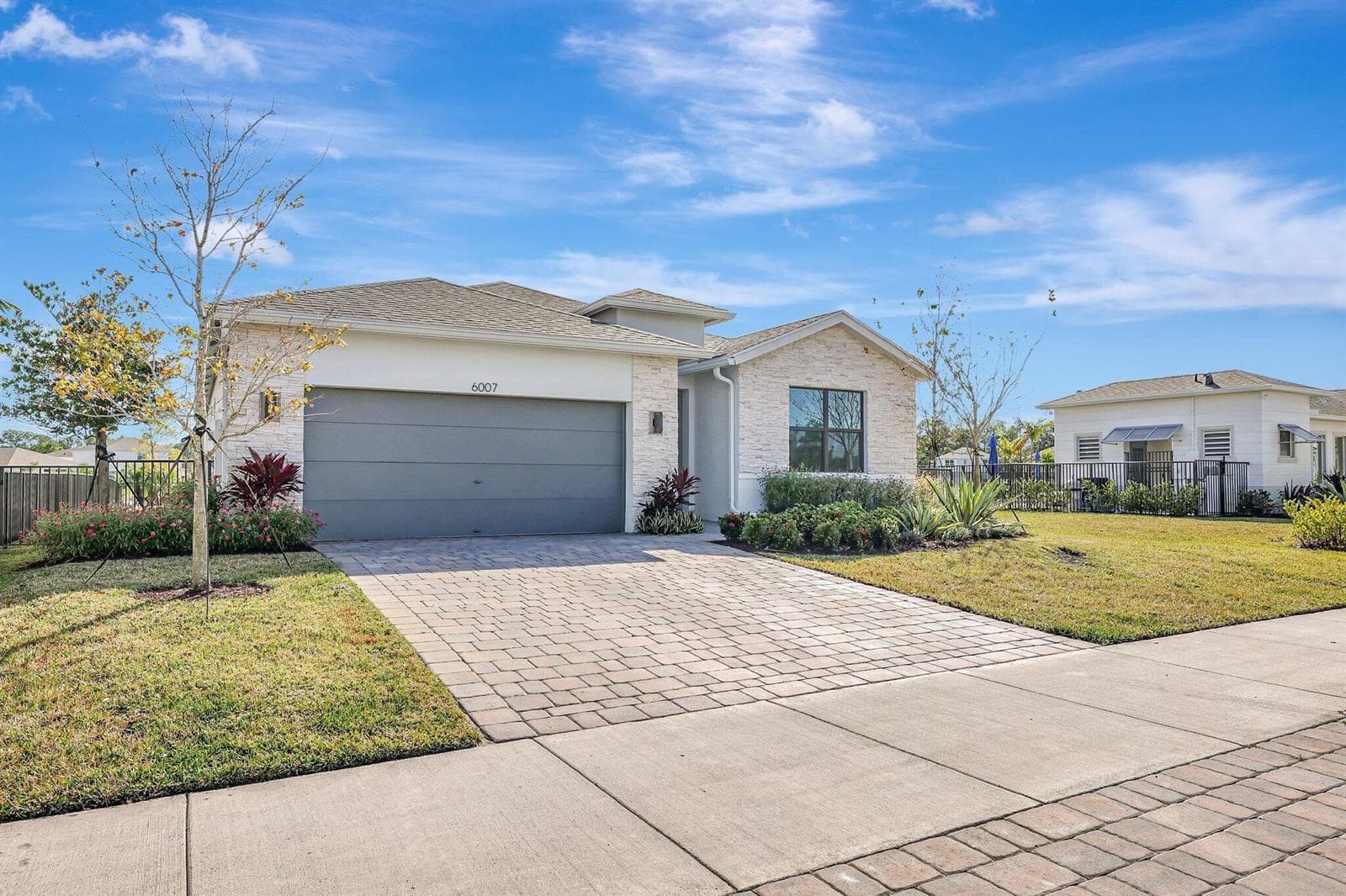 6007 SE Skyblue Circle, Stuart, FL 34997 photo 2