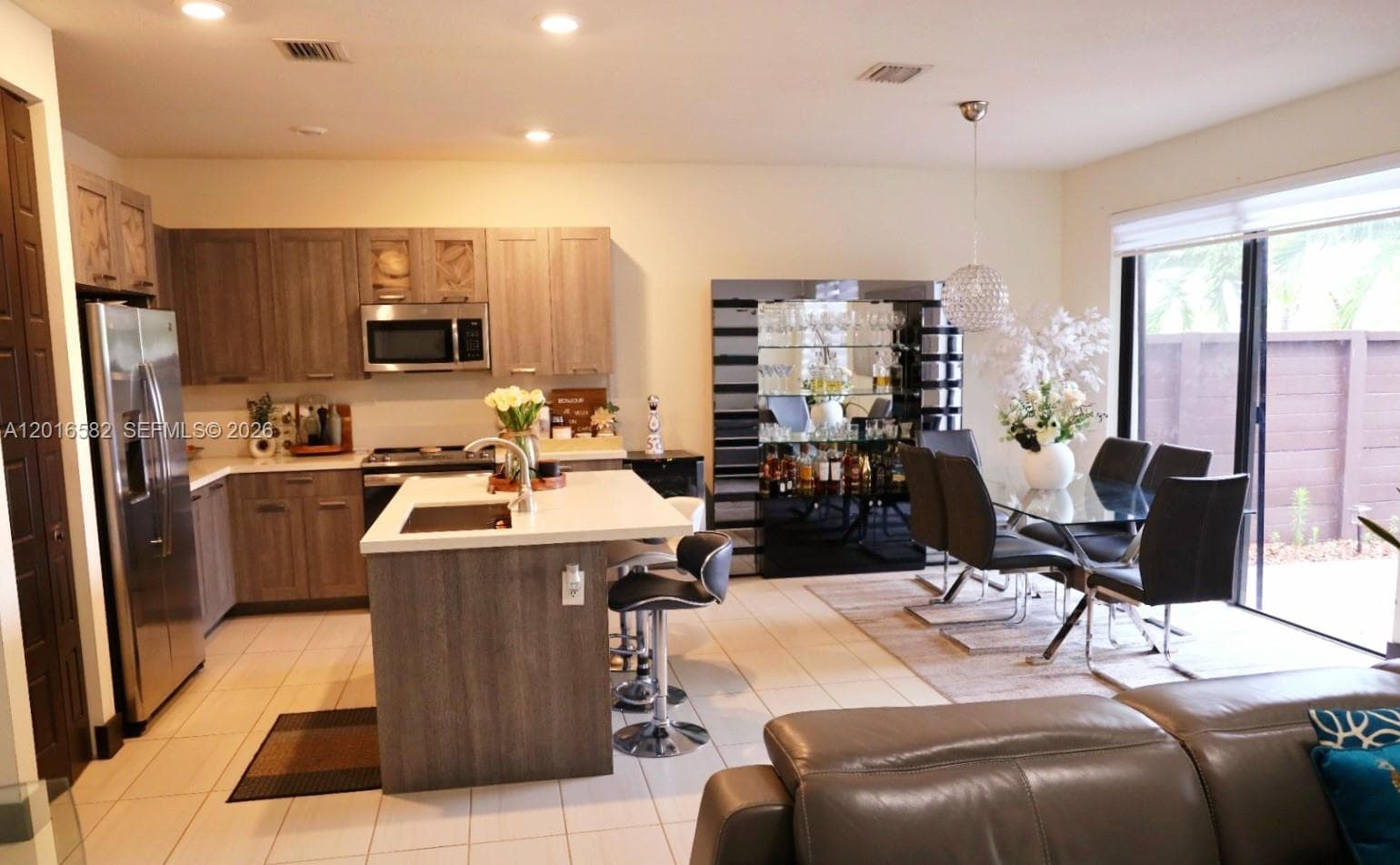 16012 NW 91st Ct, Miami Lakes, FL 33018 photo 2