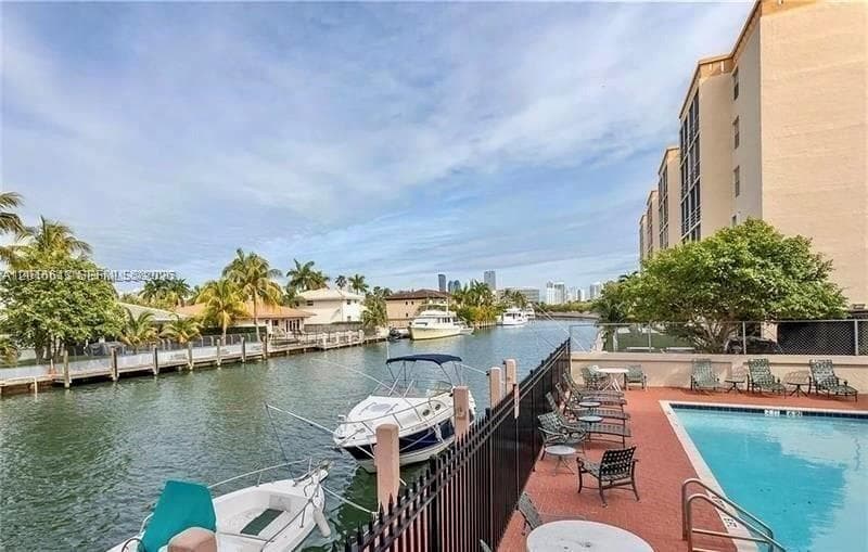 2903 N Miami Beach Blvd # 906, North Miami Beach, FL 33160 photo 2