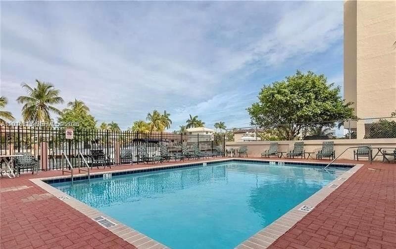 2903 N Miami Beach Blvd # 906, North Miami Beach, FL 33160 photo 5