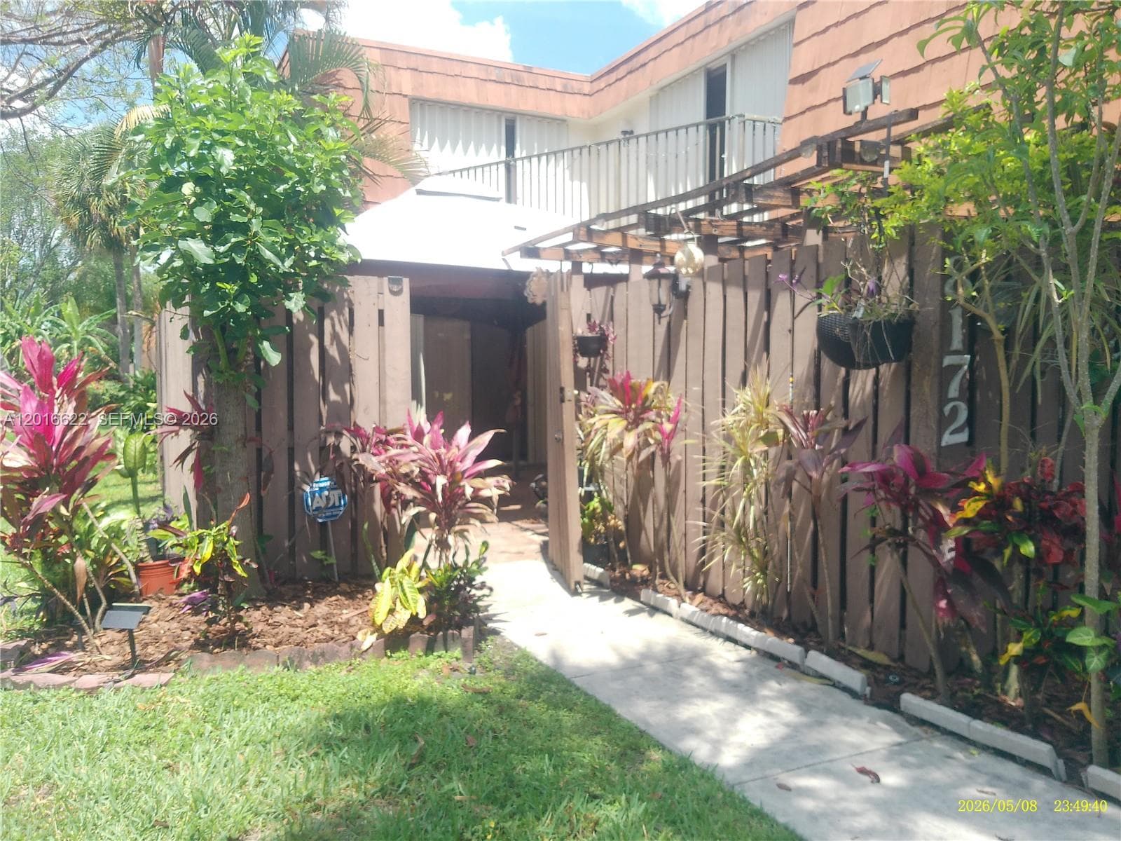 8172 S Coral Circle, North Lauderdale, FL 33068 photo 3