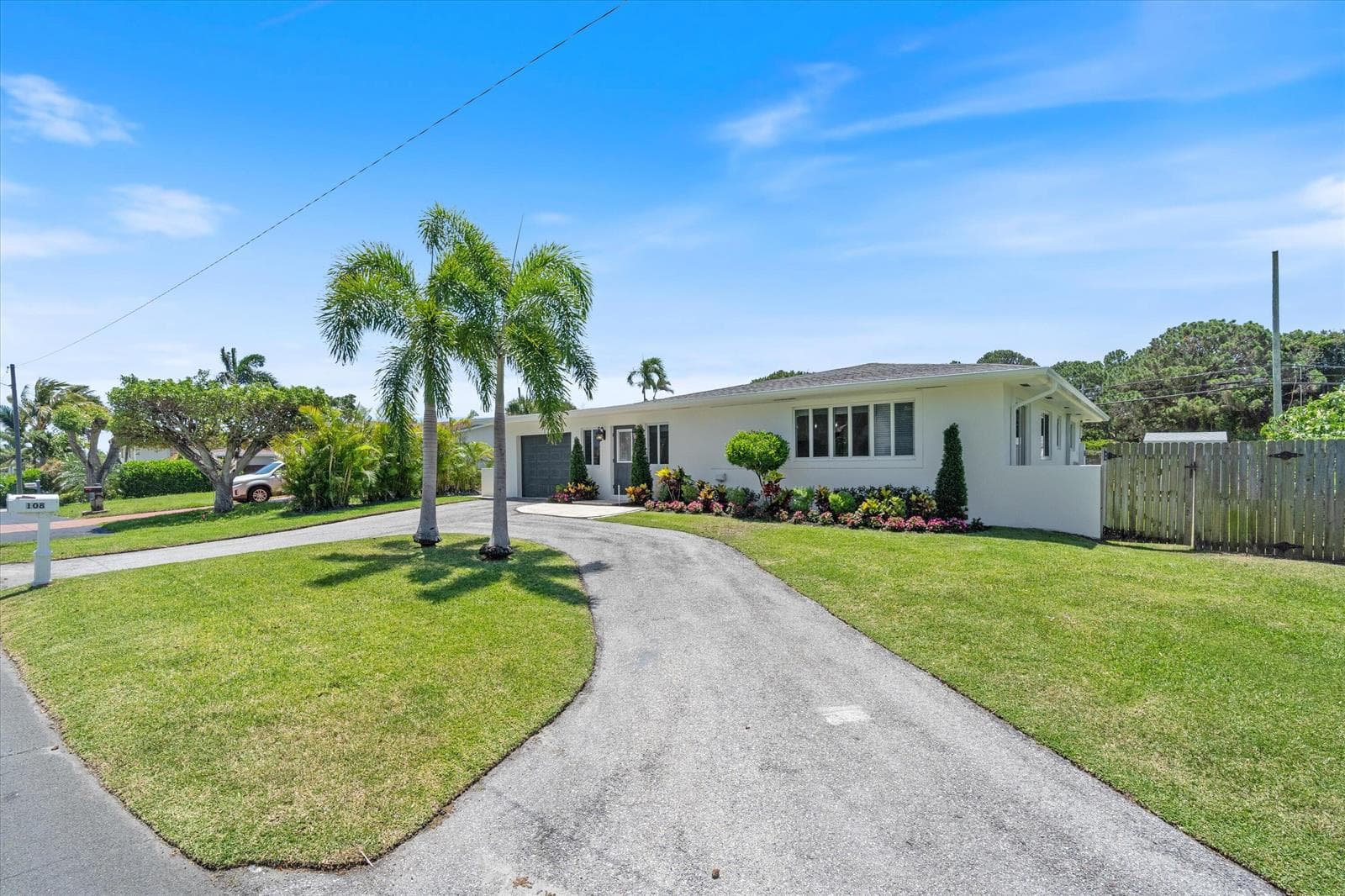 108 SE 31st Avenue, Boynton Beach, FL 33435 photo 2