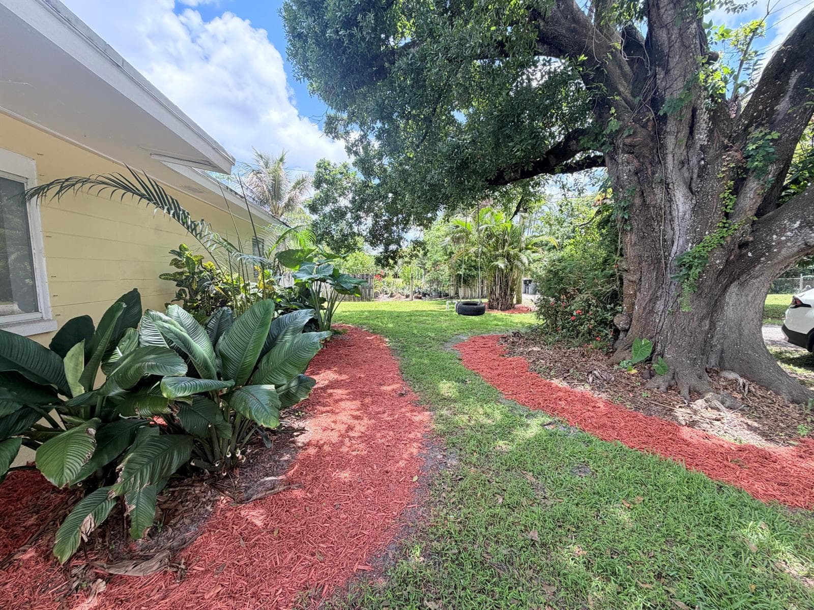 4905 Williams Road, Palm Beach Gardens, FL 33418 photo 2