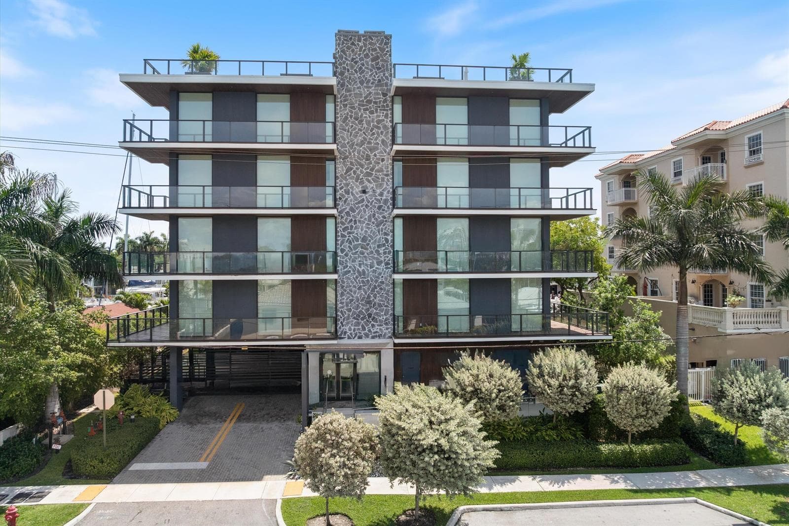 124 Hendricks Isle # Ph401, Fort Lauderdale, FL 33301 photo 2