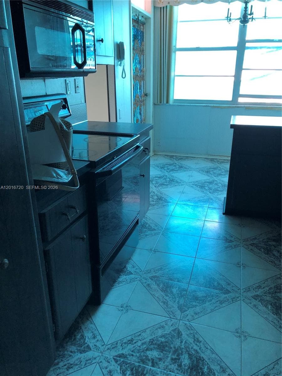 18011 Biscayne Blvd # 1405, Aventura, FL 33160 photo 4