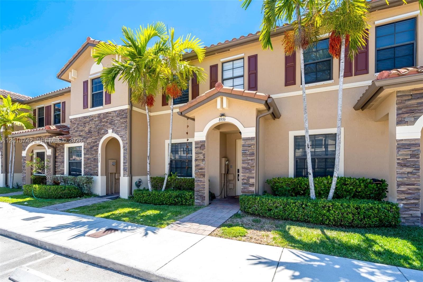 8936 W 35th Ln, Hialeah, FL 33018 photo 3