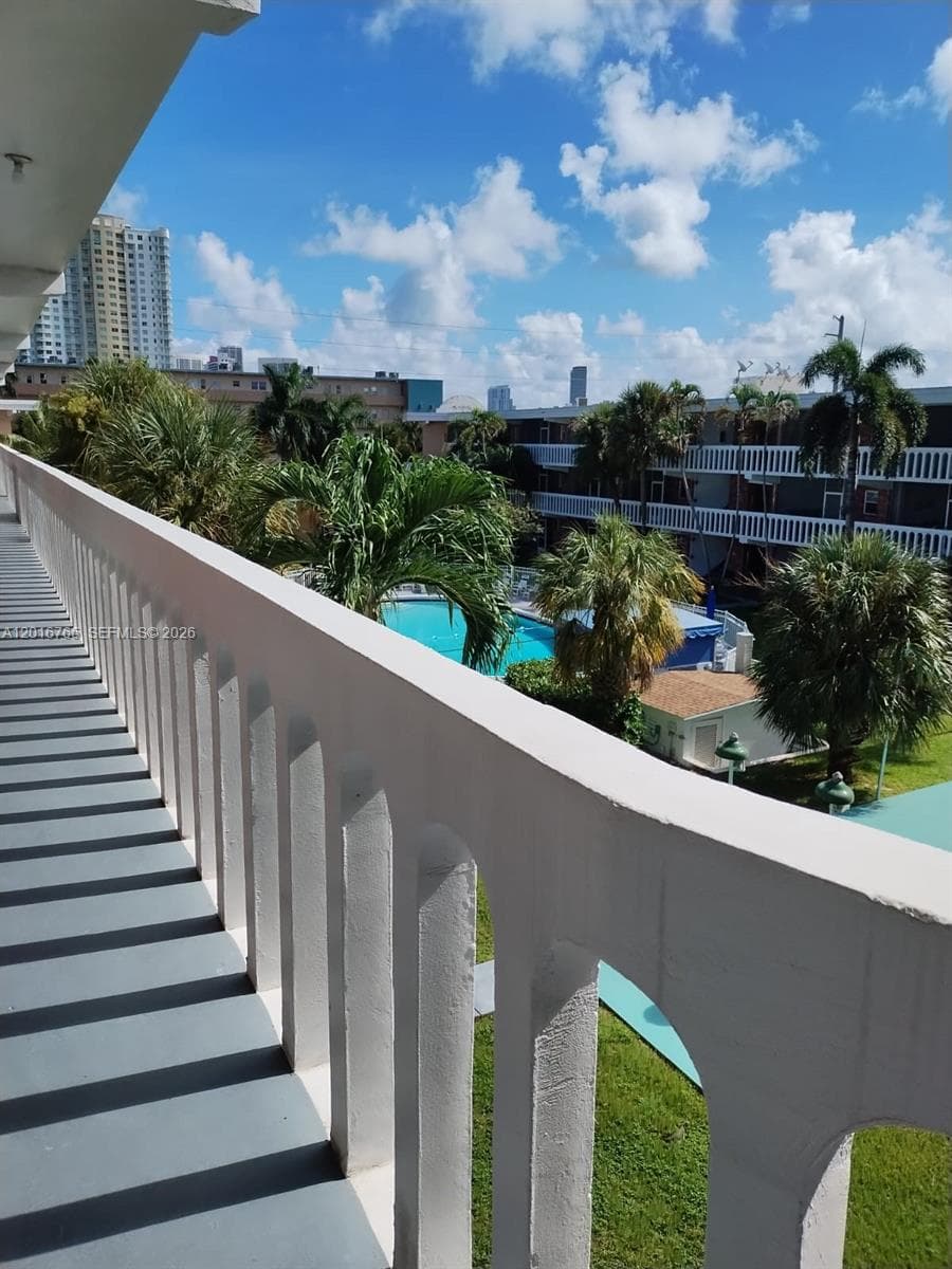 201 NE 14th Ave # 10C, Hallandale Beach, FL 33009 photo 2