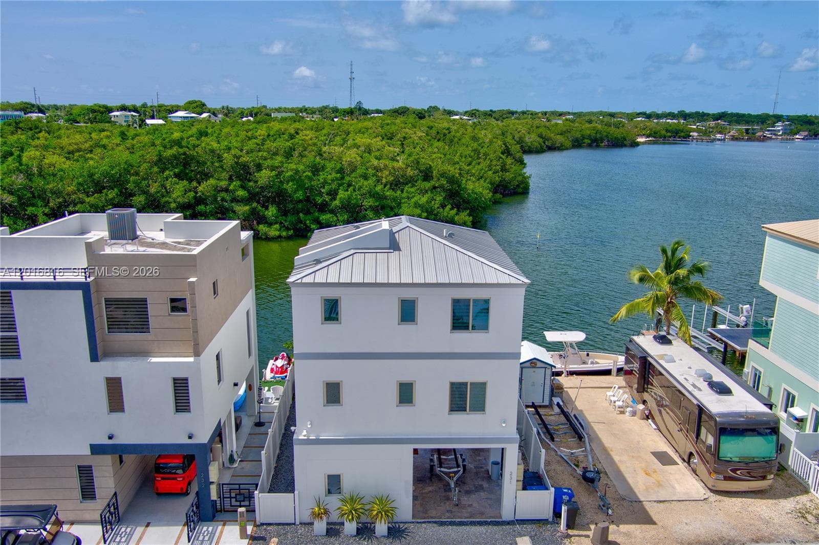 325 Calusa, Key Largo, FL 33037