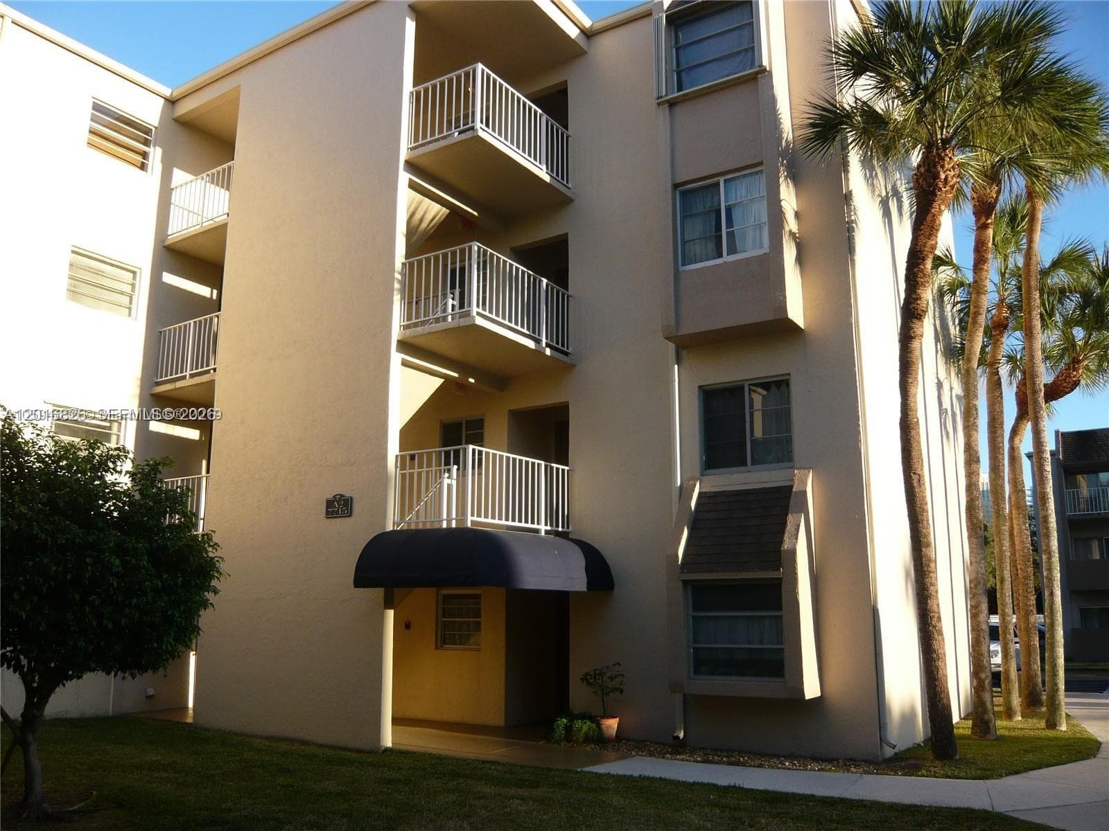 7715 SW 86th St # A2-405, Miami, FL 33143 photo 2