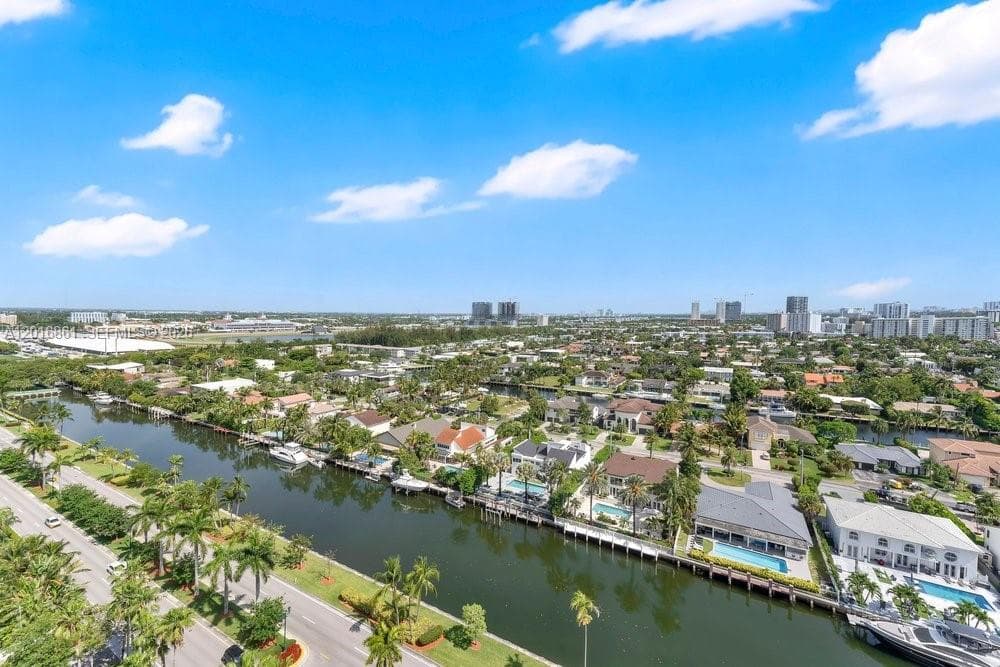 3600 Yacht Club Dr # 1801, Aventura, FL 33180 photo 2