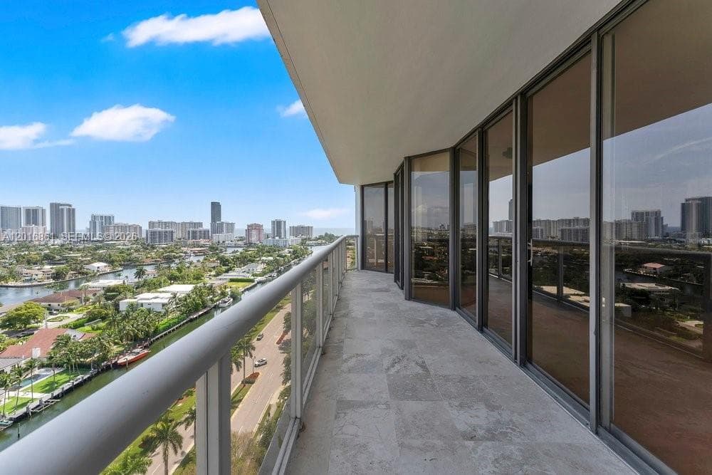 3600 Yacht Club Dr # 1801, Aventura, FL 33180 photo 5