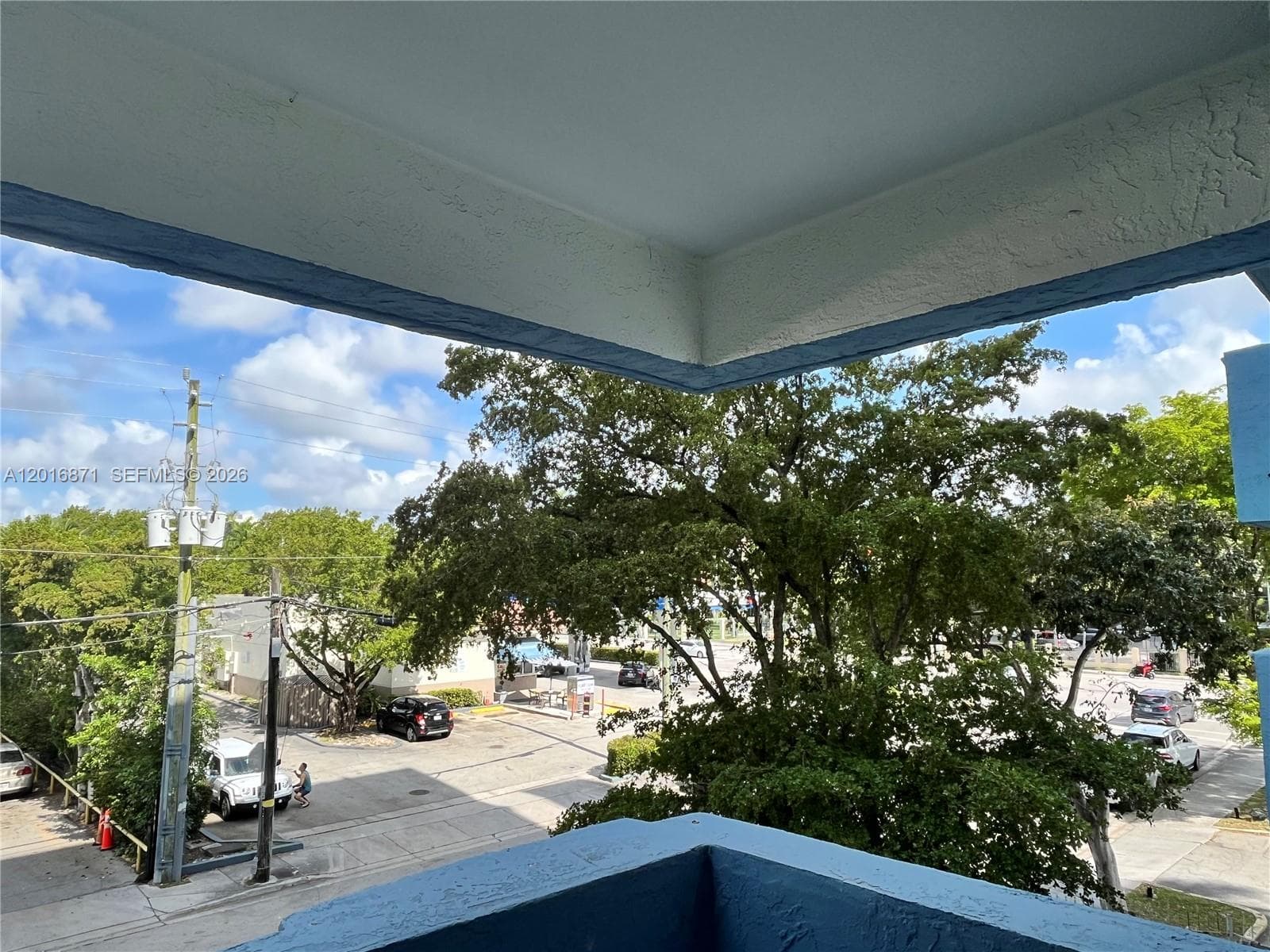 5050 NW 7th St # 220, Miami, FL 33126 photo 3