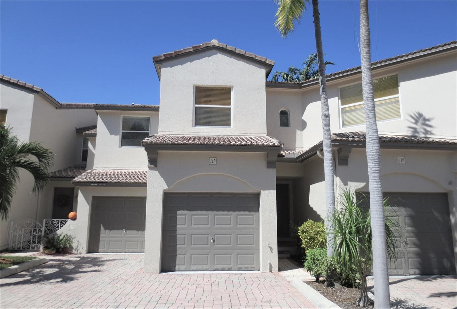 1900 Oceanwalk Lane # 117, Lauderdale By The Sea, FL 33062 photo 2