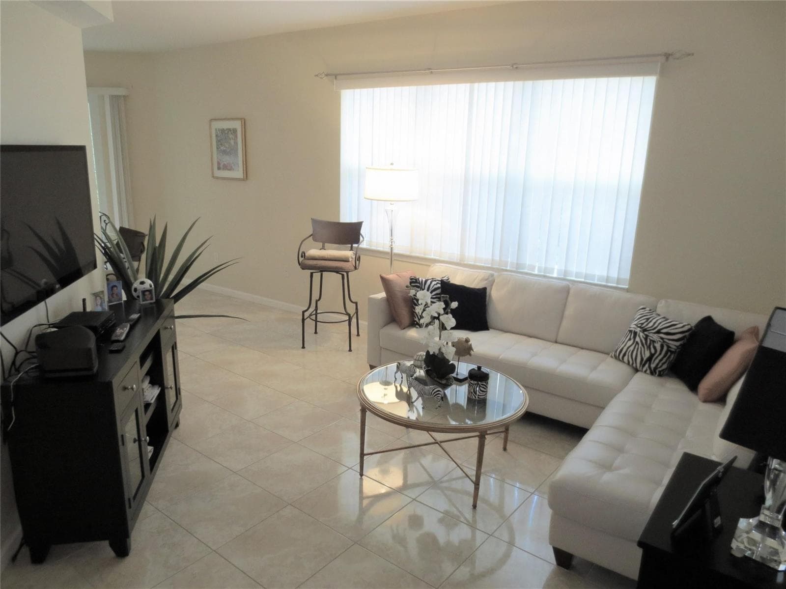 1900 Oceanwalk Lane # 117, Lauderdale By The Sea, FL 33062 photo 5
