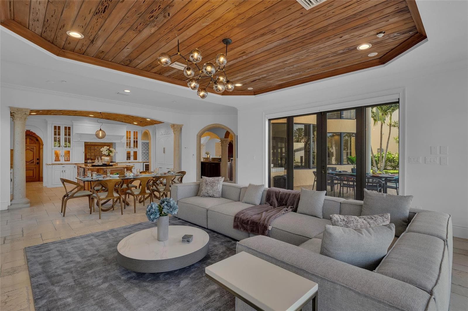1011 Rhodes Villa Avenue, Delray Beach, FL 33483 photo 4