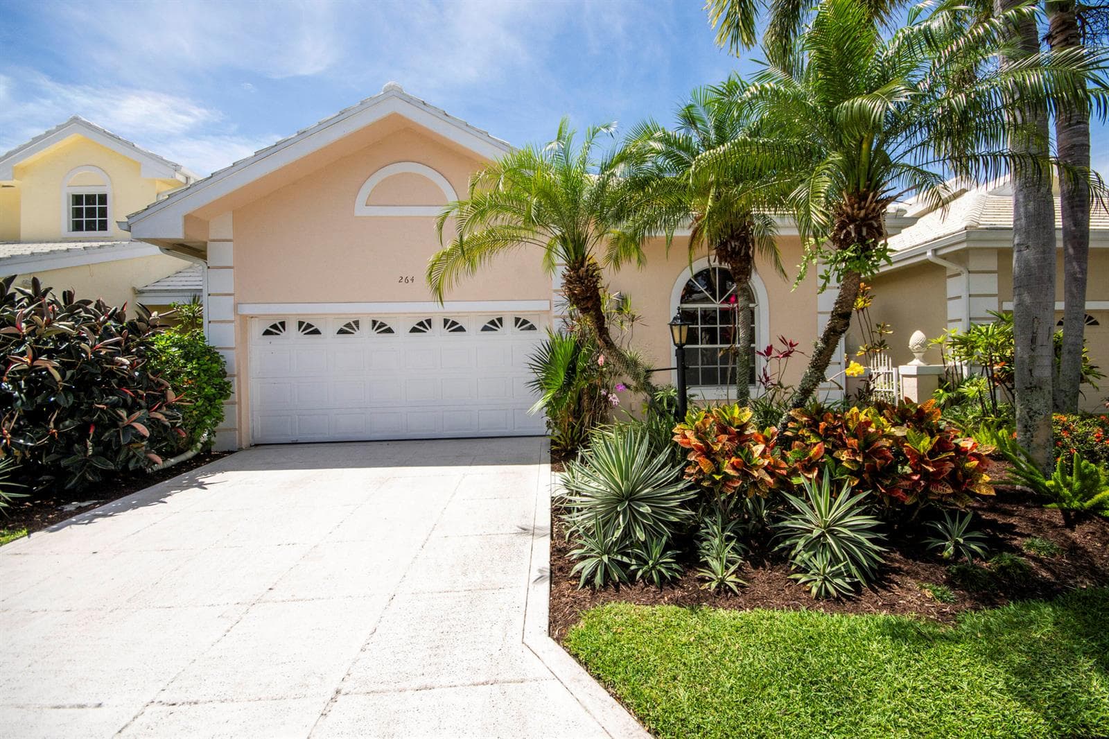264 Canterbury Drive, Palm Beach Gardens, FL 33418 photo 4