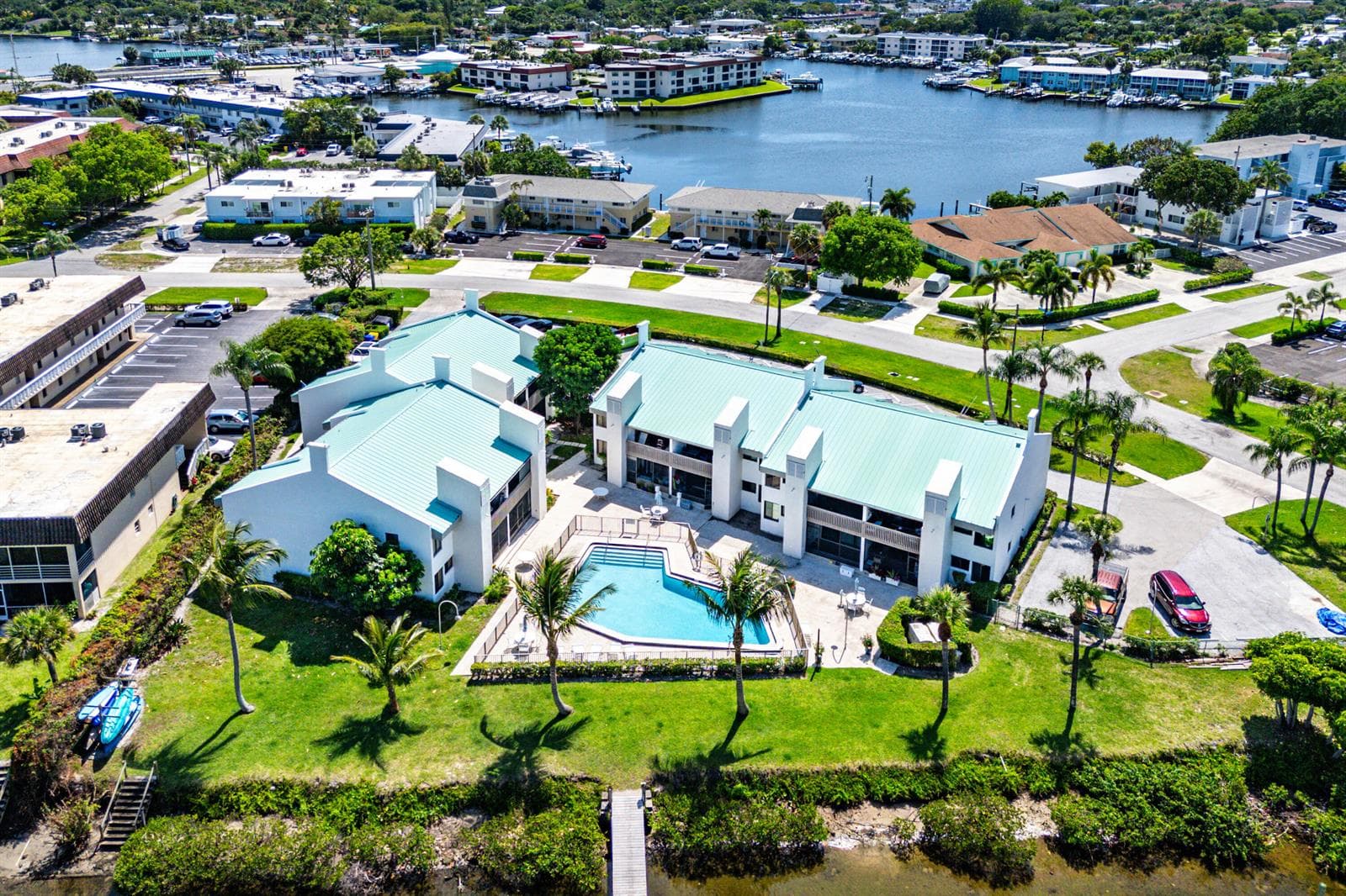 412 Southwind Drive # B2, North Palm Beach, FL 33408 photo 2