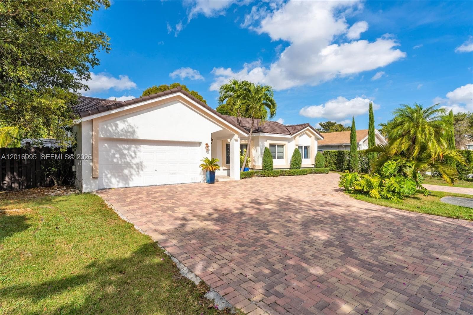 15325 SW 54th Ter, Miami, FL 33185 photo 2