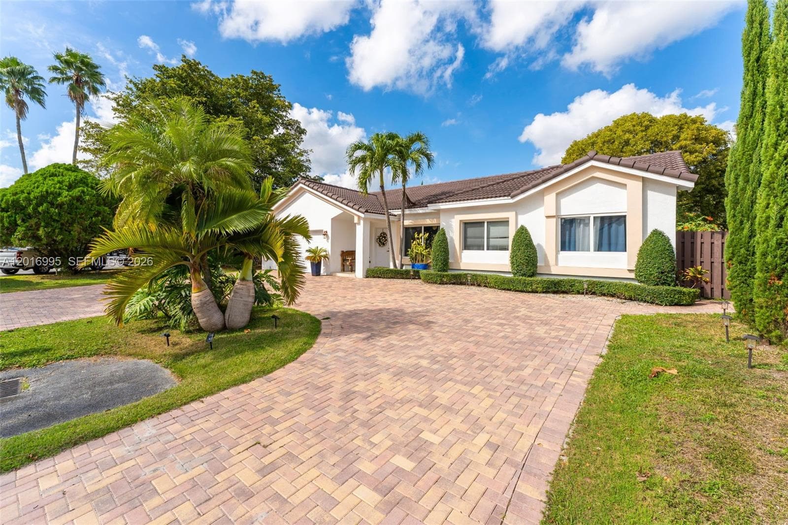 15325 SW 54th Ter, Miami, FL 33185 photo 3