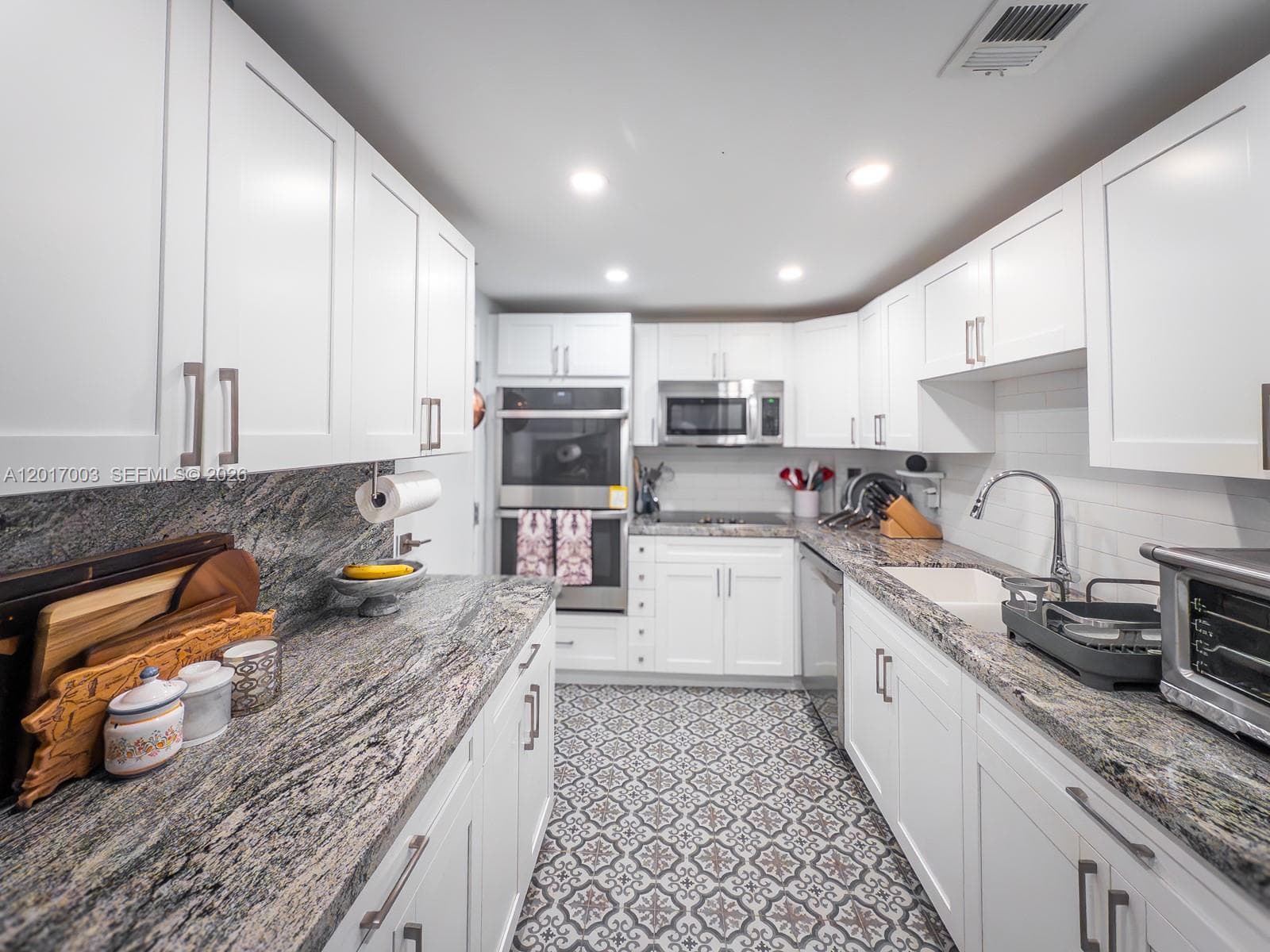 90 Edgewater Dr # 114, Coral Gables, FL 33133 photo 2