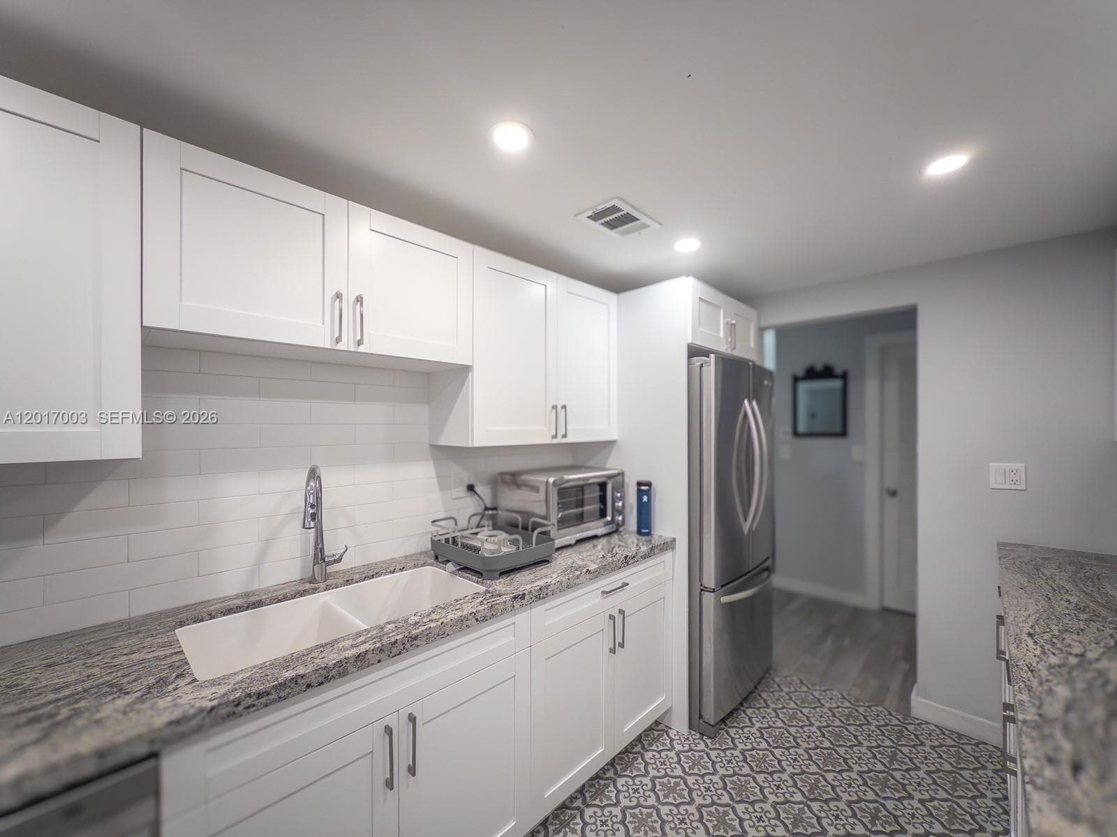 90 Edgewater Dr # 114, Coral Gables, FL 33133 photo 3