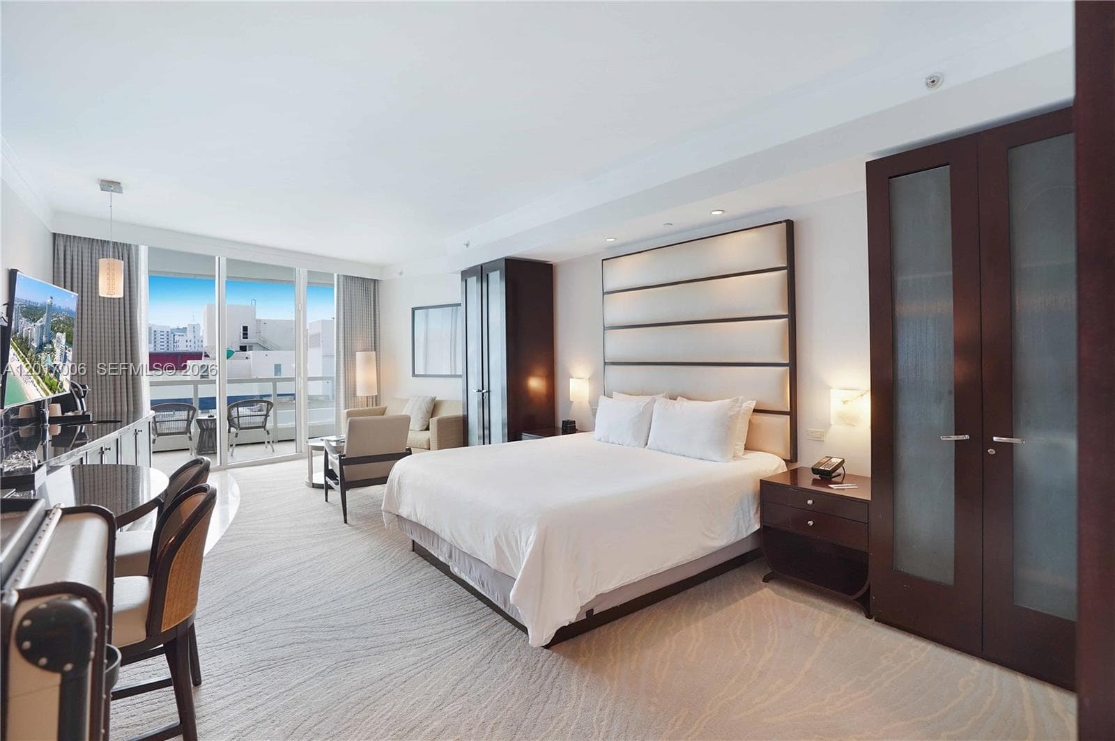 4391 Collins Ave # 916, Miami Beach, FL 33140 photo 3