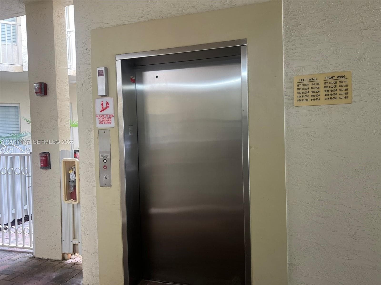 3500 Oaks Clubhouse Dr # 211, Pompano Beach, FL 33069 photo 3