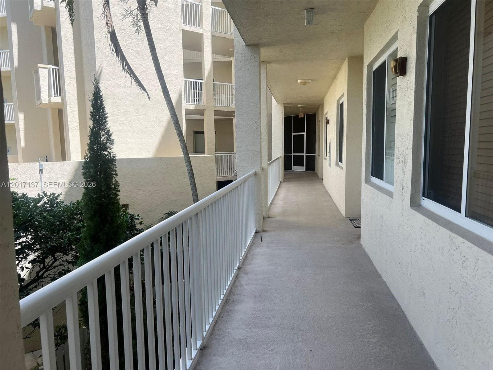 3500 Oaks Clubhouse Dr # 211, Pompano Beach, FL 33069 photo 4