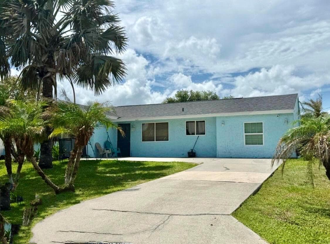 190 Abalone Road NW, Palm Bay, FL 32907 photo 2