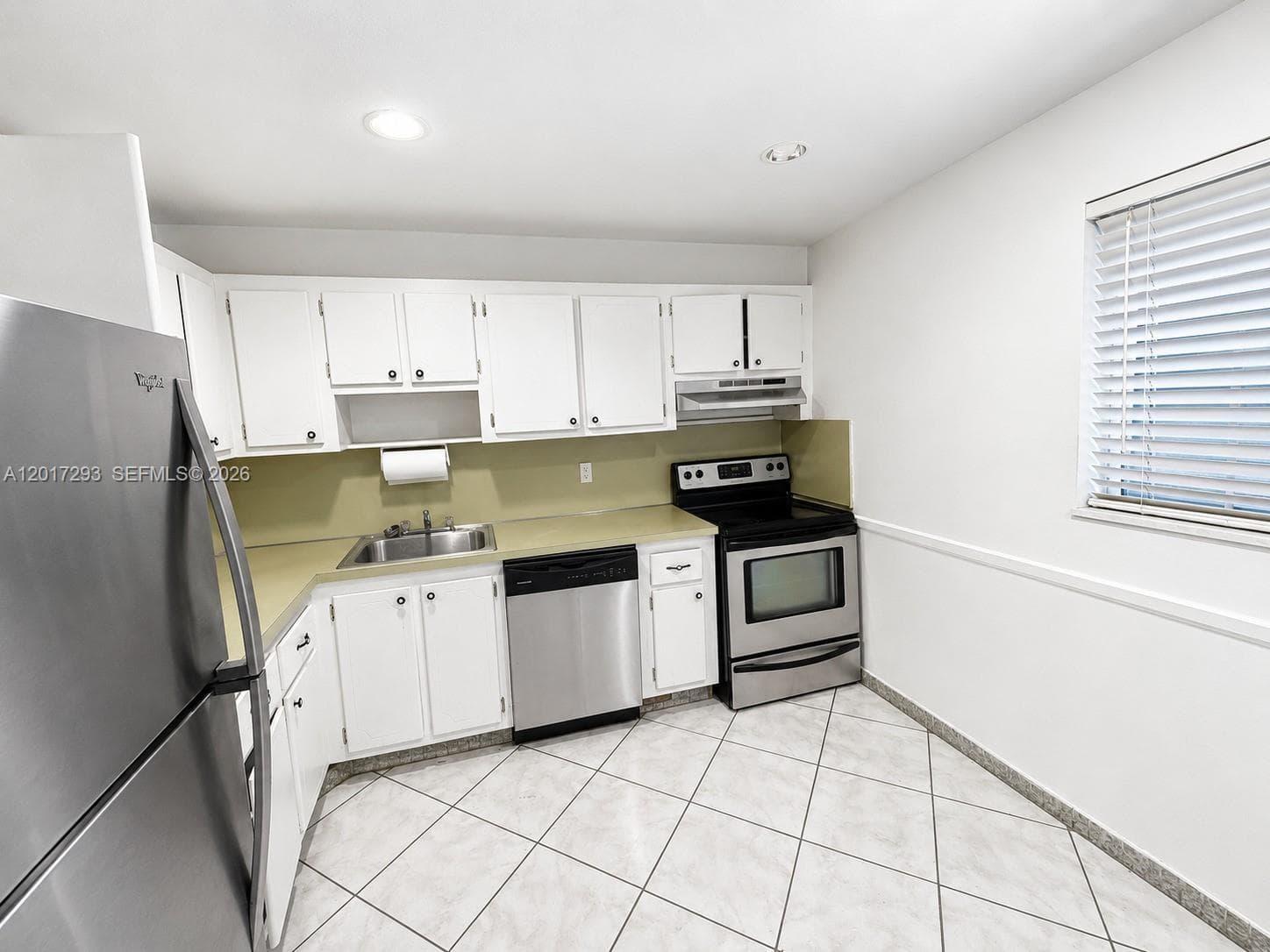 410 SE 2nd St # 415, Hallandale Beach, FL 33009 photo 4