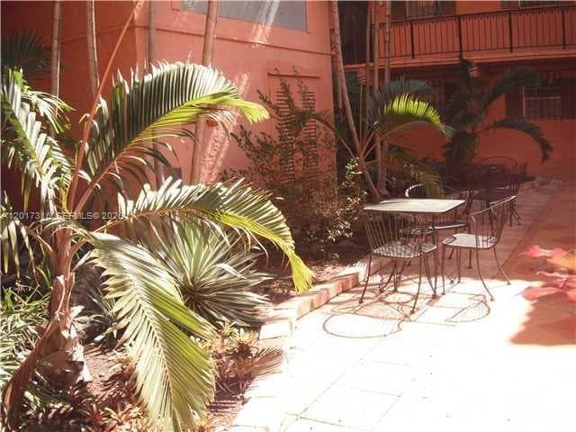 660 Tennis Club Dr # 101, Fort Lauderdale, FL 33311 photo 3