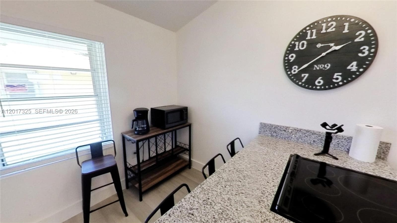 840 SW 7th St # 852, Miami, FL 33130 photo 3
