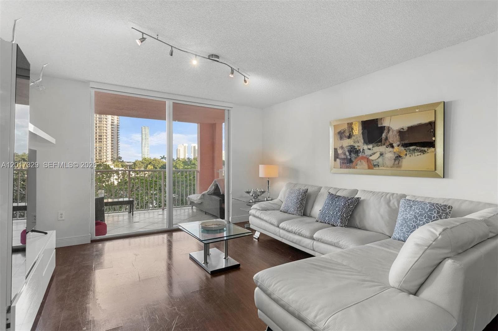 19655 E Country Club Dr # 6304, Aventura, FL 33180