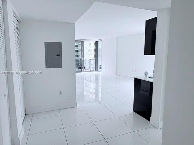 31 SE 6th St # 2001, Miami, FL 33131 photo 2