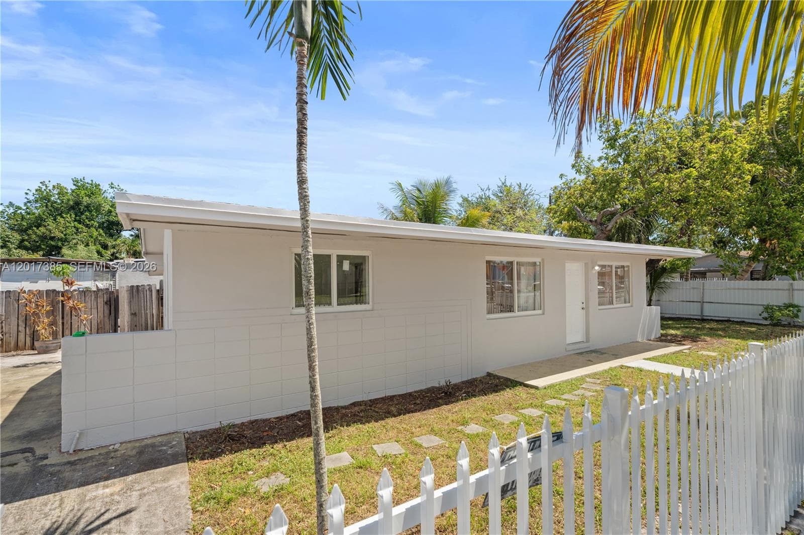 8400 NW 24th Ct, Miami, FL 33147 photo 2