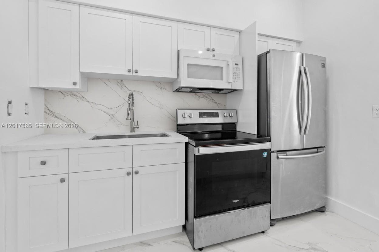 8400 NW 24th Ct, Miami, FL 33147 photo 5