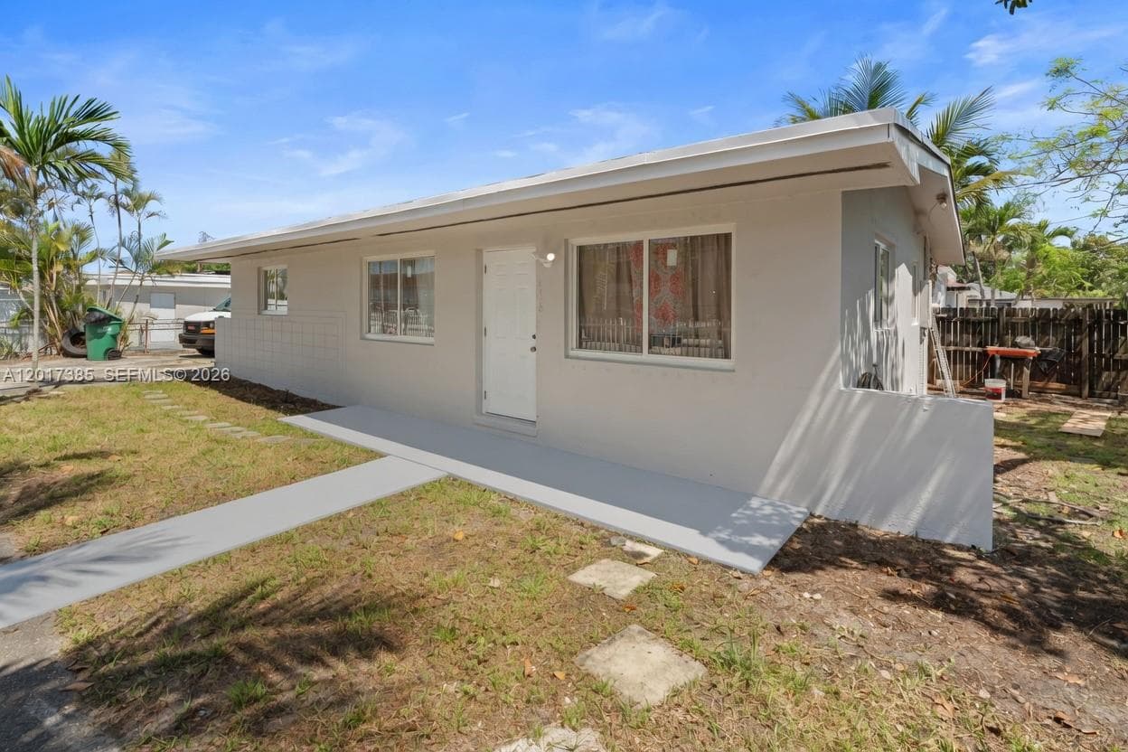 8400 NW 24th Ct, Miami, FL 33147 photo 4